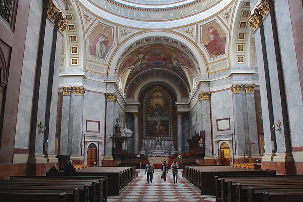 ESZTERGOM-BASILICA.INT