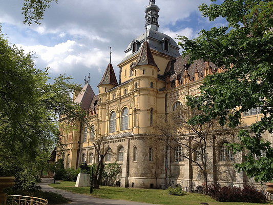 CITYPARK.CASTLE1