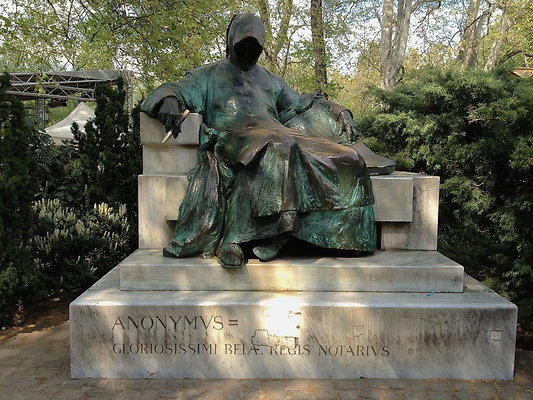 ANONYMOUS.STATUE