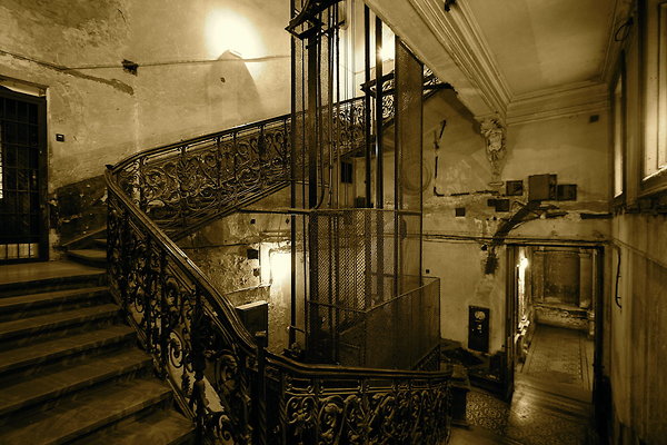 HUNGARY-COOL.STAIRCASE