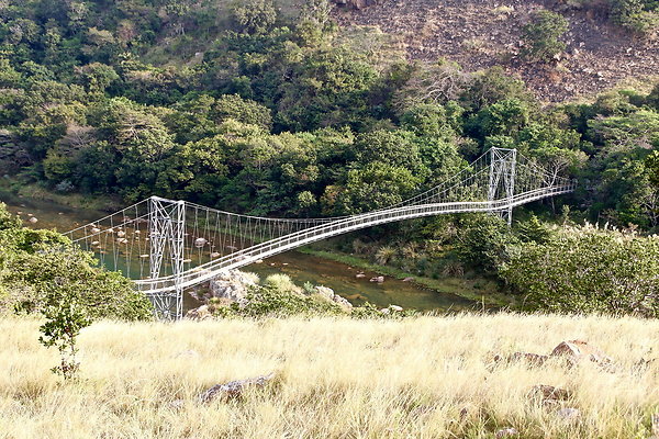 B-2.MZAMBA-SUSPENSION.BRIDGE