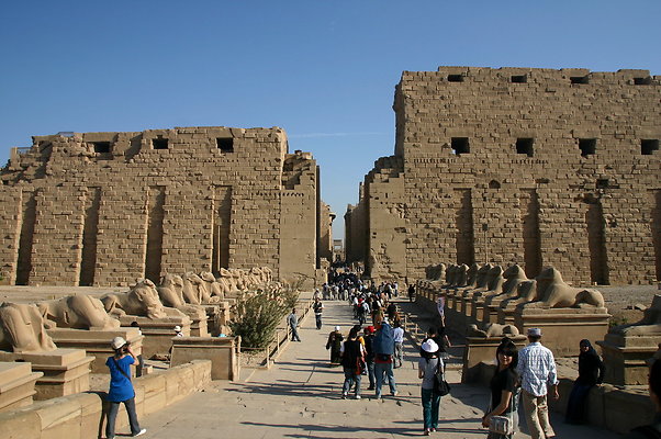 b.Karnak-Entrance