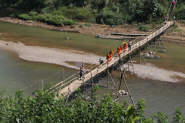 BAMBOO.BRIDGE