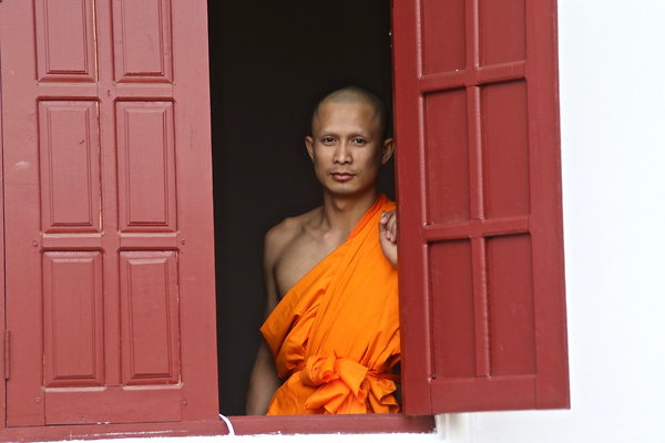 MONK.WINDOW