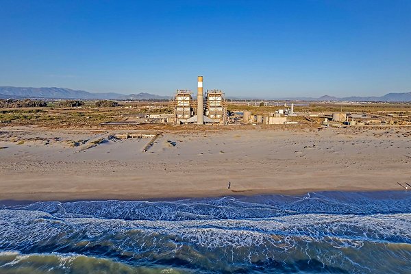 Mandalay Generating Station Oxnard Aerial Brallan Perez Favela (1)
